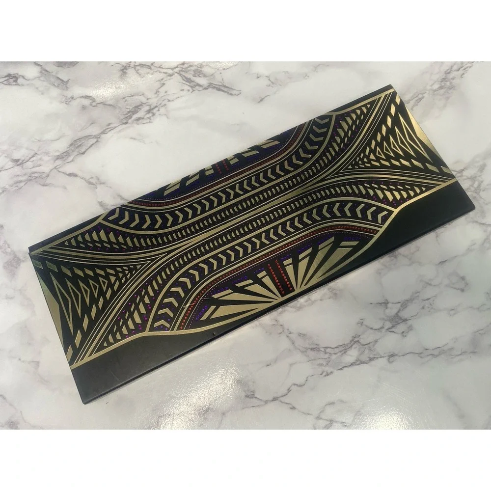 Coloured Raine Queen of Hearts Eyeshadow Palette NIB Discontinued Cult Favorite